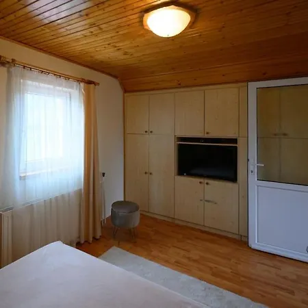 Feriehus Szilvia Jakuzzis Vendeghaz Szarvas